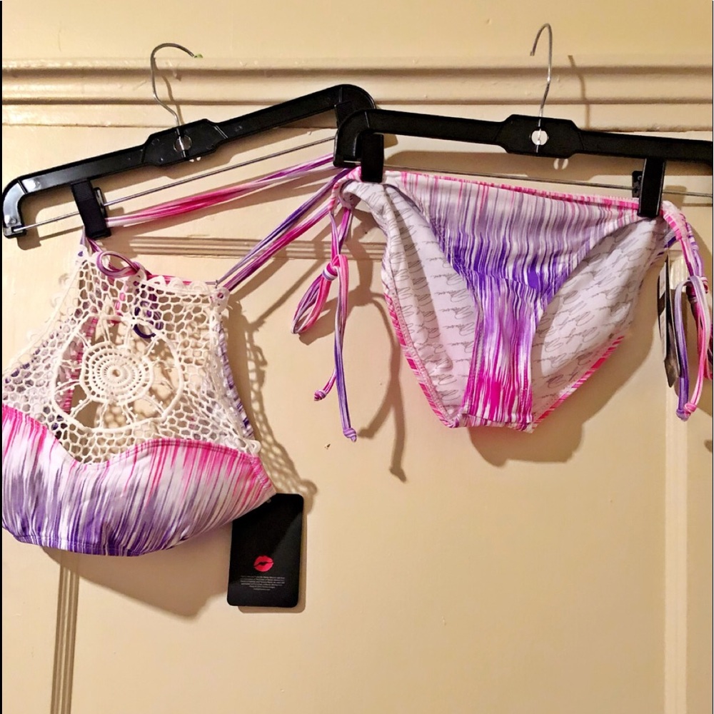 Bathing suit